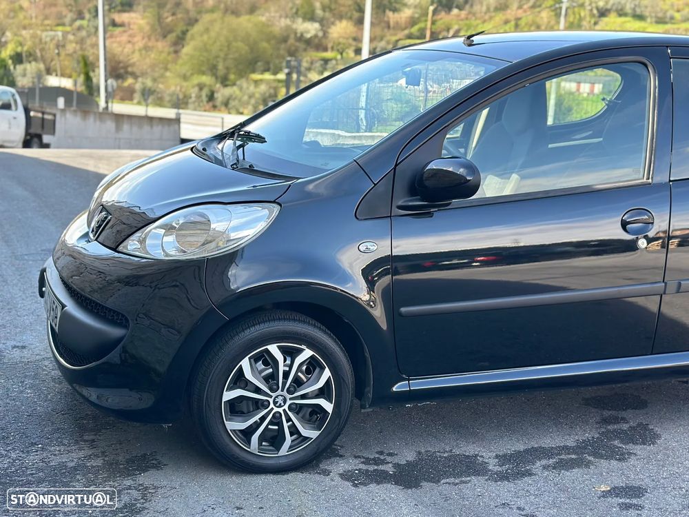 Peugeot 107 1.0 Trendy - 11