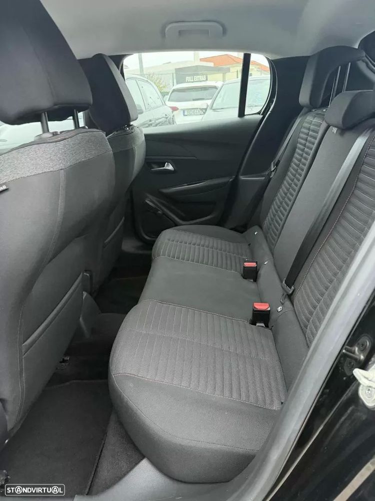 Peugeot 208 1.2 PureTech Active Pack - 7