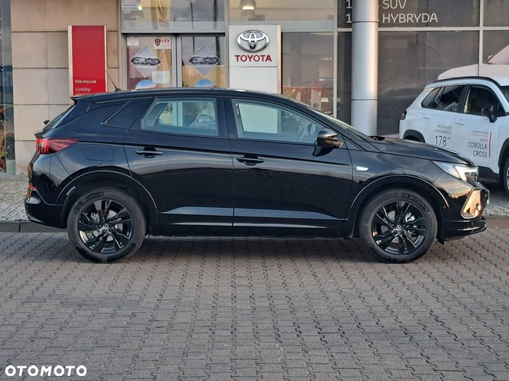 Opel Grandland 1.2 T mHEV GS S&S eDTC6 - 8