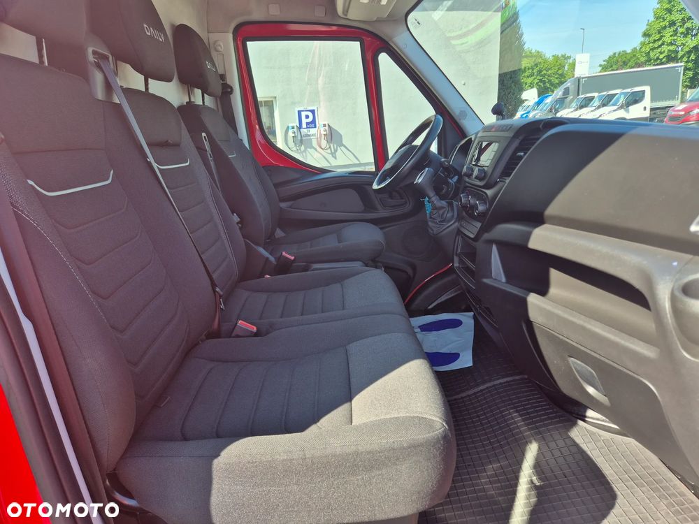 Iveco 35S16A8V (30931) - 15