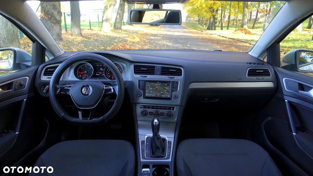 Volkswagen Golf 1.6 BlueTDI DSG Comfortline - 11