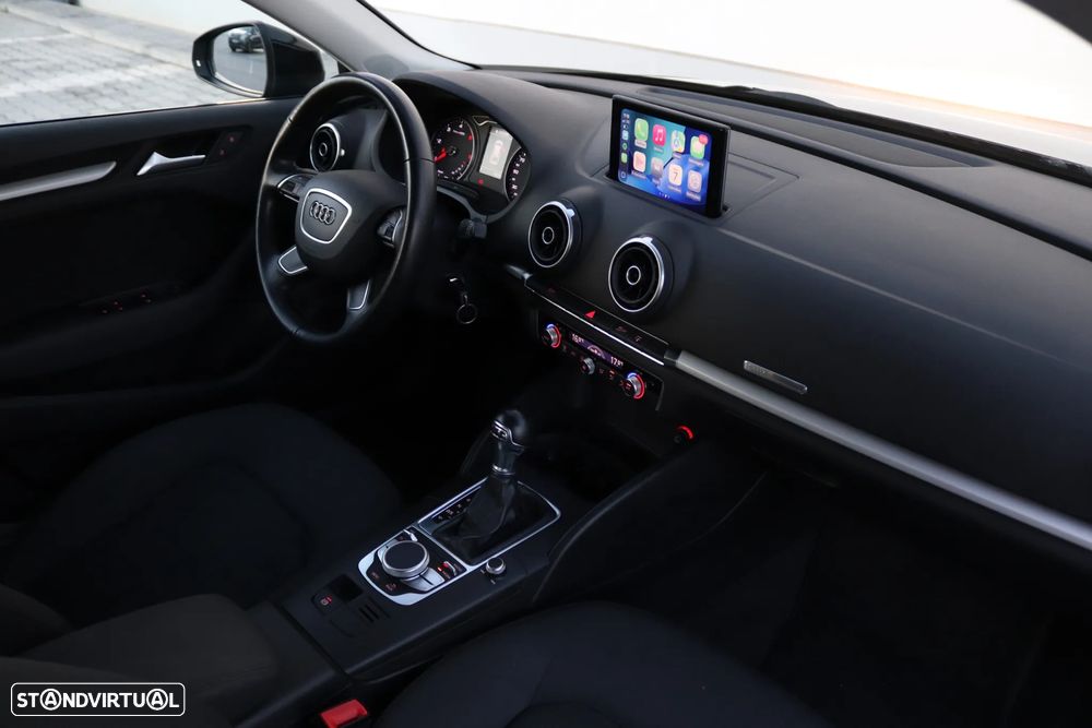 Audi A3 Sportback 1.6 TDI Advance S tronic - 42