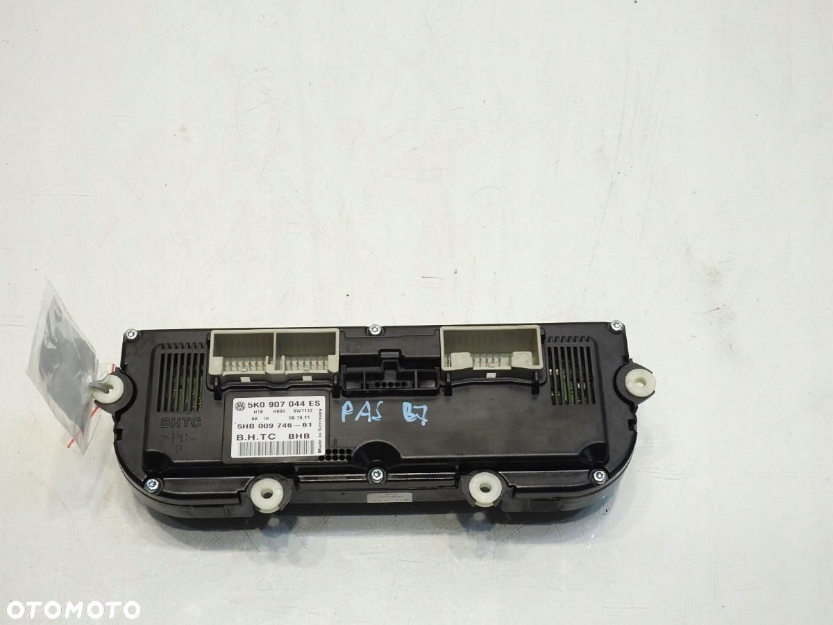 PANEL STEROWANIA KLIMATYZACJĄ VW PASSAT B7 5K0907044ES 5HB009746-61 - 3