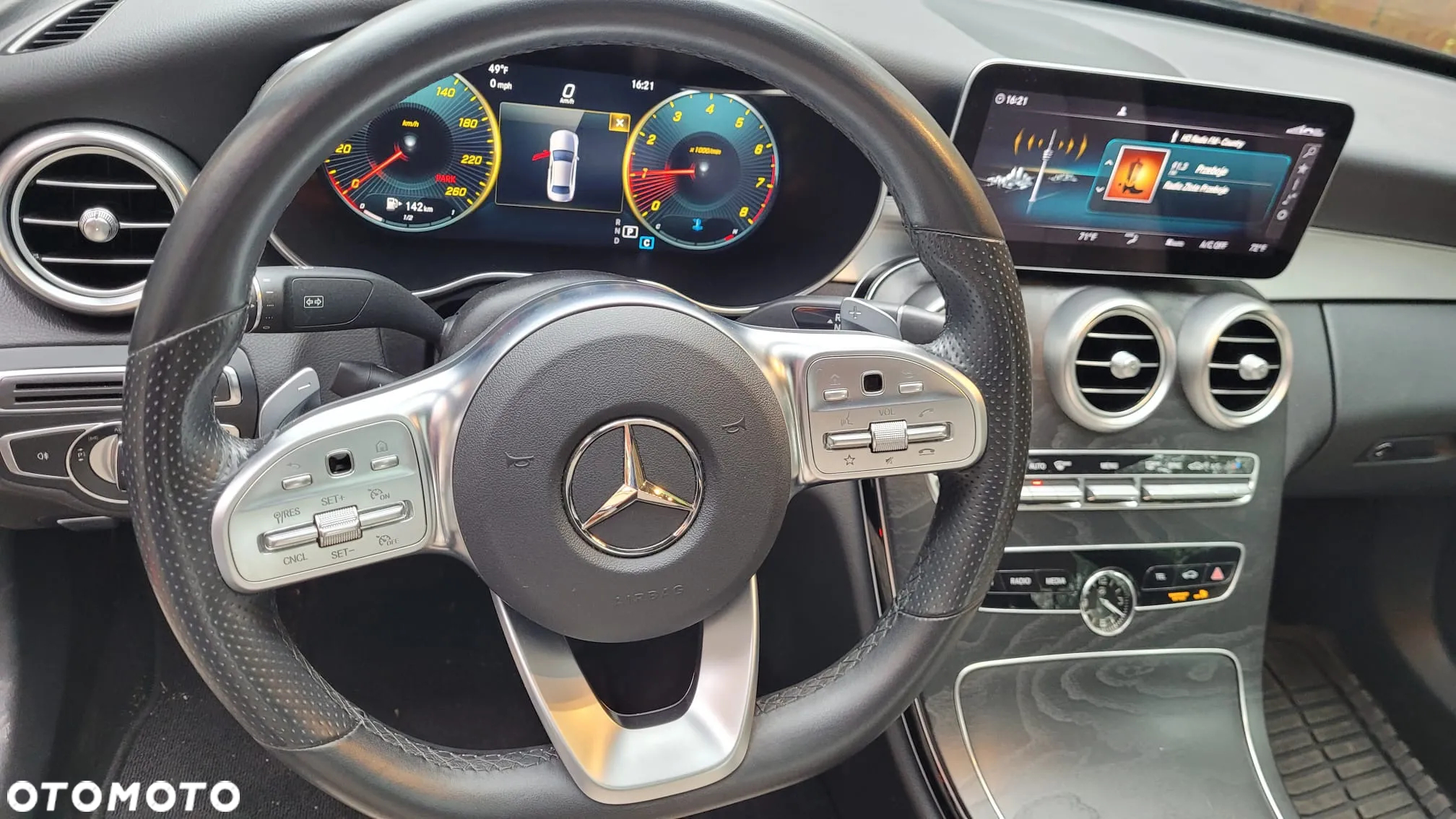 Mercedes-Benz Klasa C 300 4Matic 9G-TRONIC AMG Line - 26