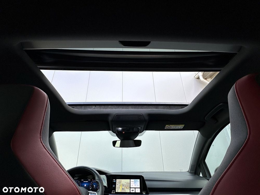 Volkswagen Golf VIII 2.0 TSI GTI DSG - 31