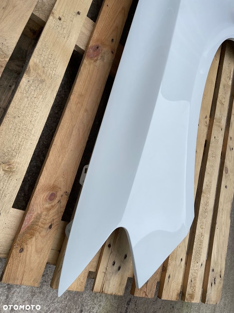 BŁOTNIK LEWY PRZÓD PRZEDNI AUDI Q5 I 8R0 BIAŁY - 12