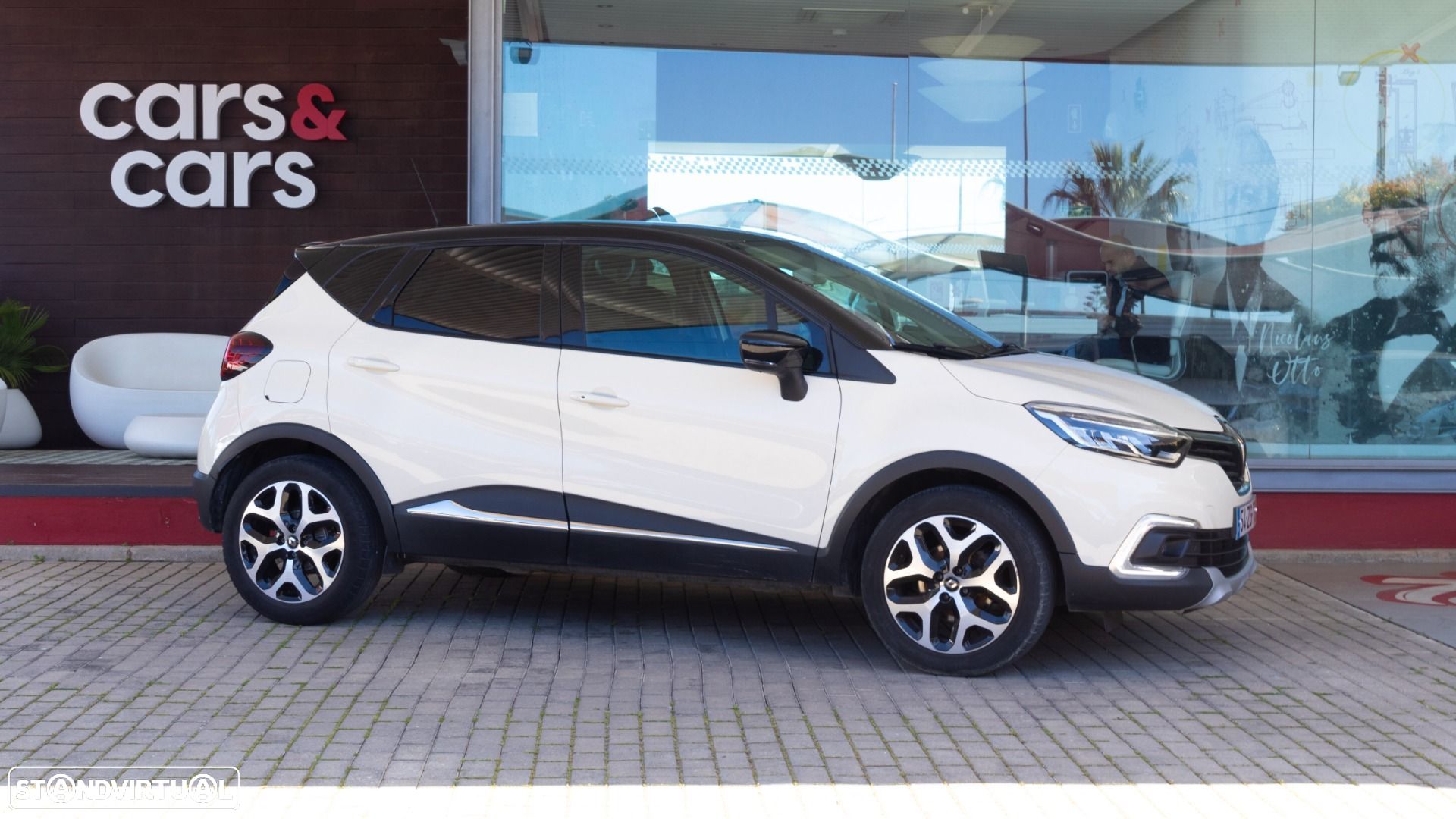 Renault Captur 1.3 TCe Exclusive - 1