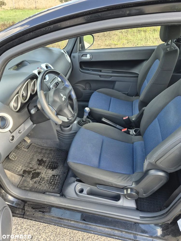 Mitsubishi Colt 1.1 - 7