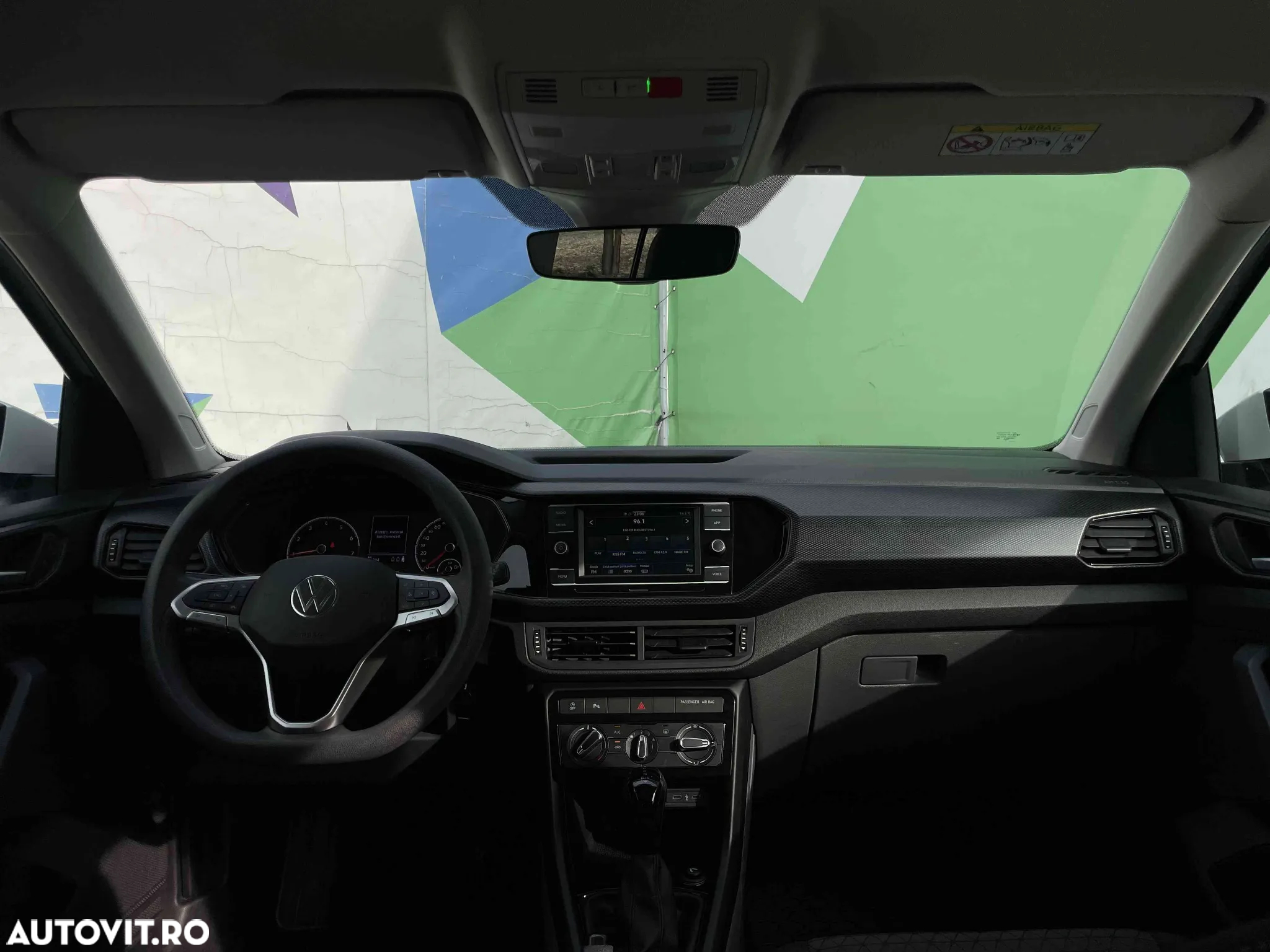 Volkswagen T-Cross - 16