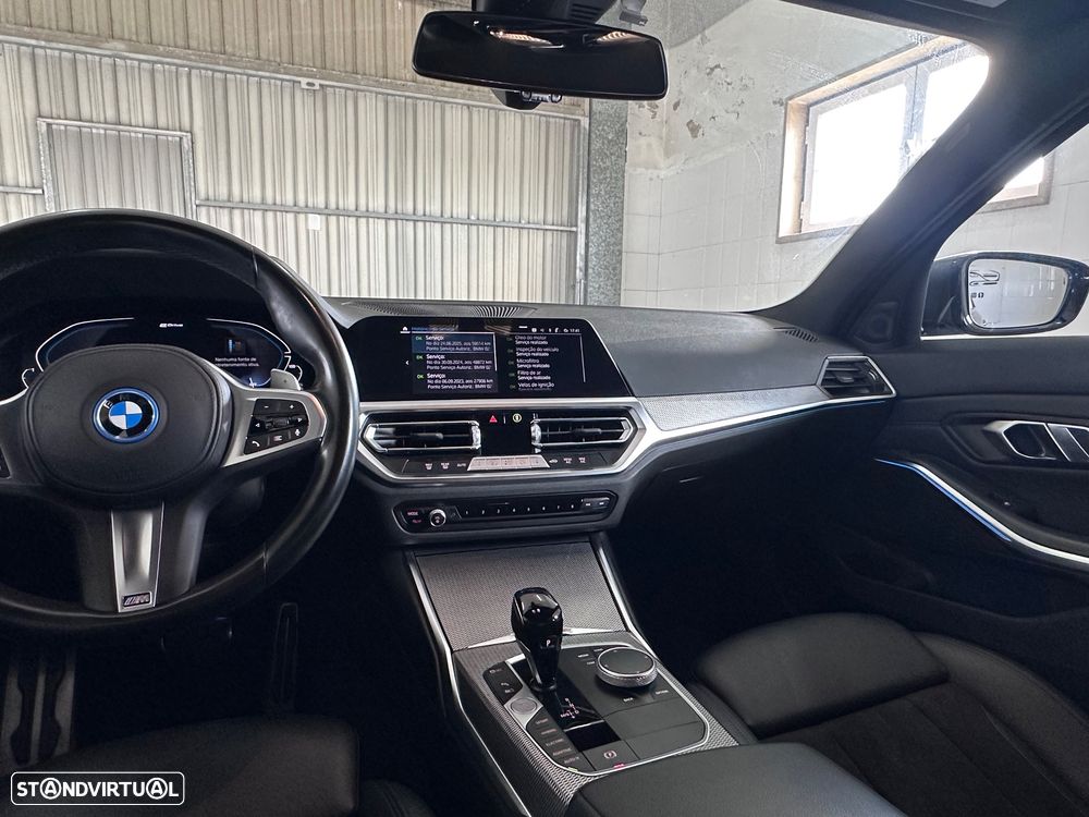 BMW 330 e Pack M Auto - 26