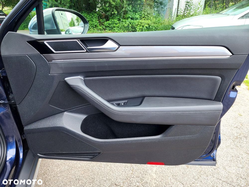 Volkswagen Passat Alltrack 2.0 TDI SCR 4Motion DSG - 39