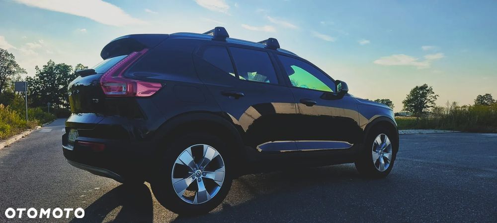 Volvo XC 40 T3 Momentum Pro - 5