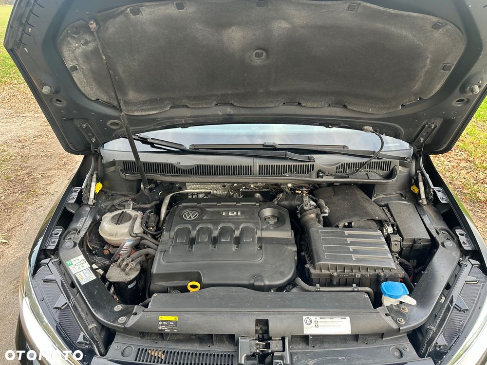 Volkswagen Touran 1.6 TDI BMT Comfortline - 36