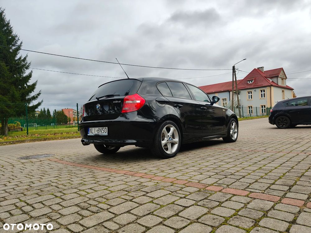 BMW Seria 1 118d Sport Line - 27