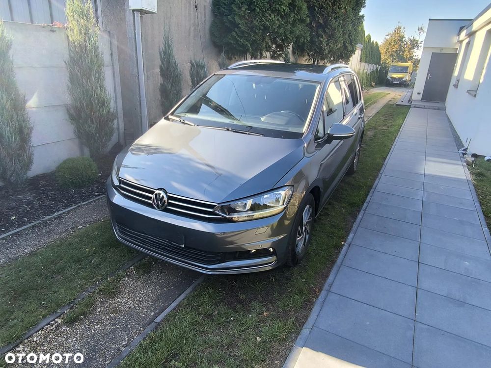 Volkswagen Touran 2017 photo 3
