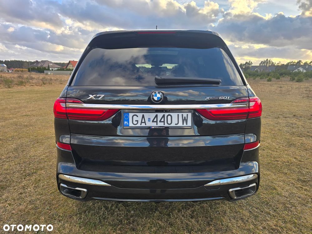 BMW X7 M50i - 6