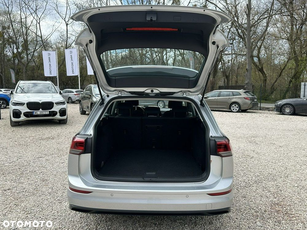 Volkswagen Golf - 10