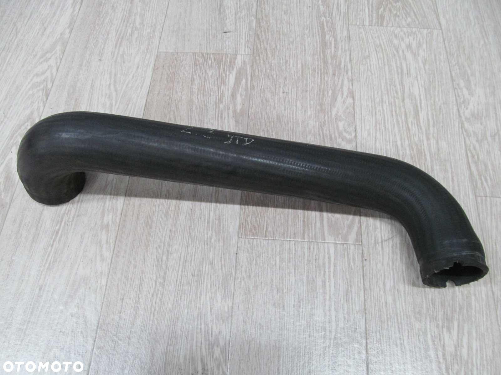 IVECO DAILY 2.3 06- PRZEWOD RURA INTERCOOLERA LE 504098506 - 2