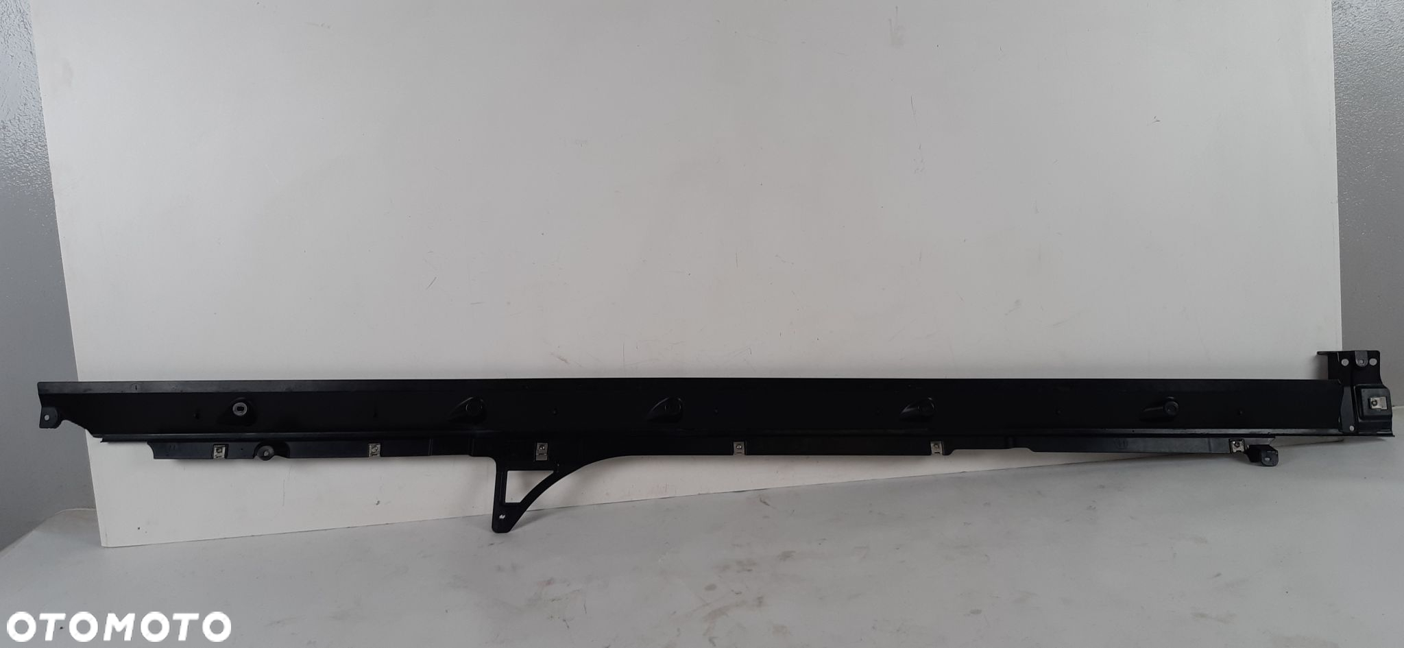 AUDI Q8 LISTWA PROGOWA LEWA 4M8825211 - 6