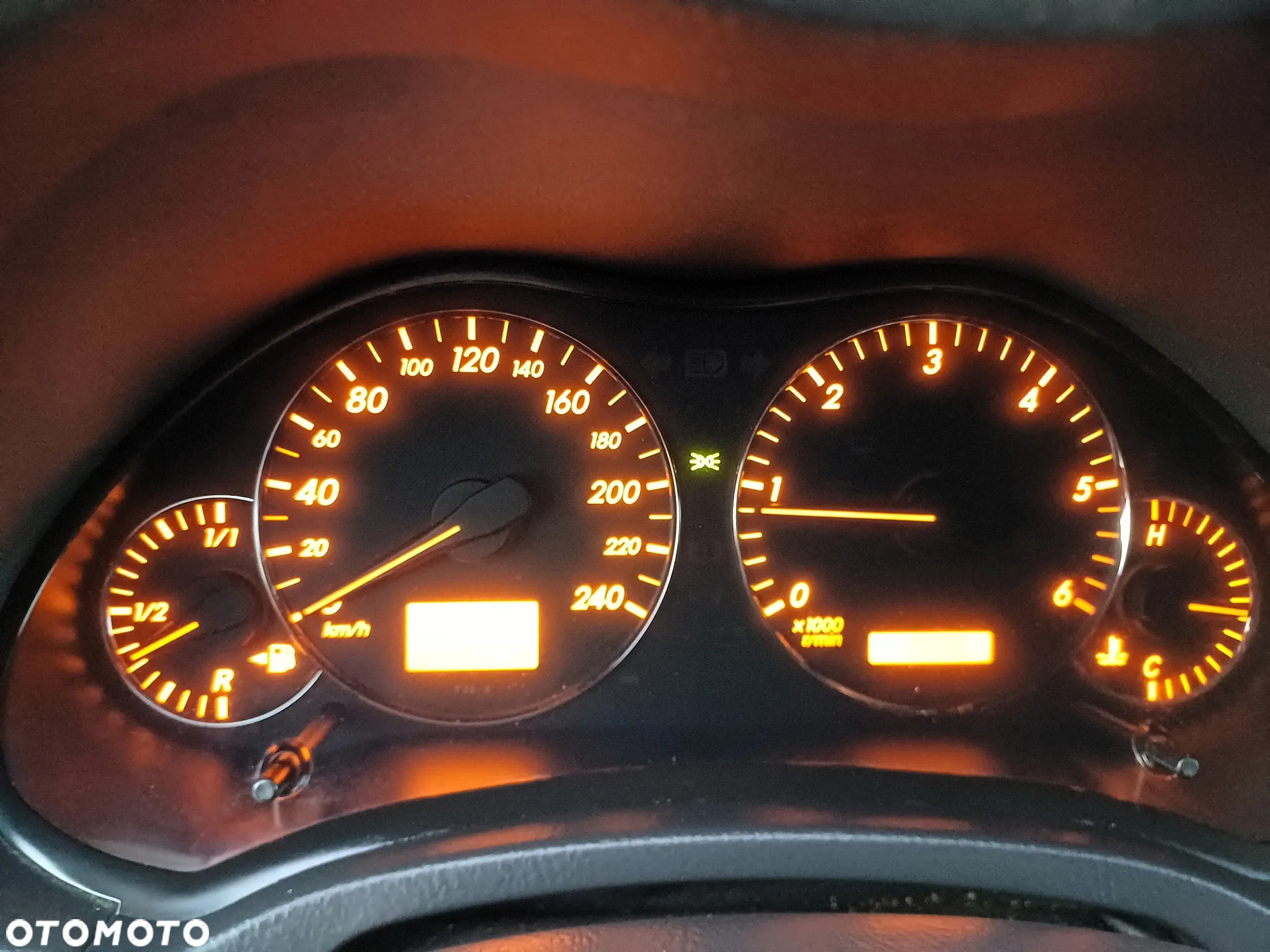 Toyota Avensis 2.0 D-4D Combi - 26