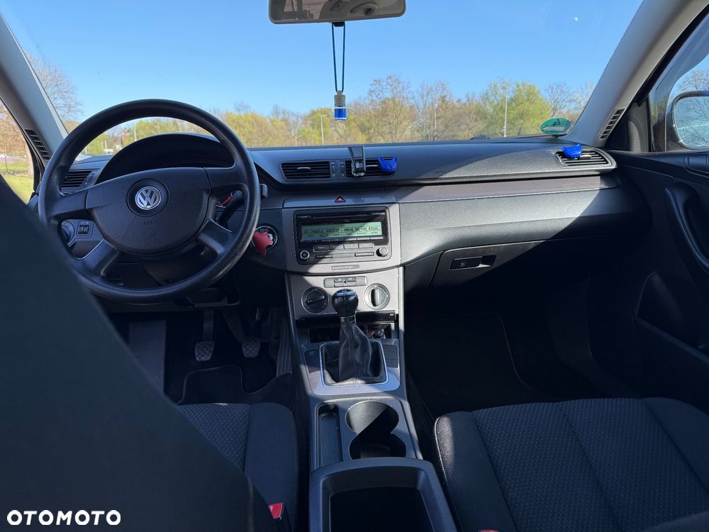 Volkswagen Passat 2.0 TDI DPF Highline - 20