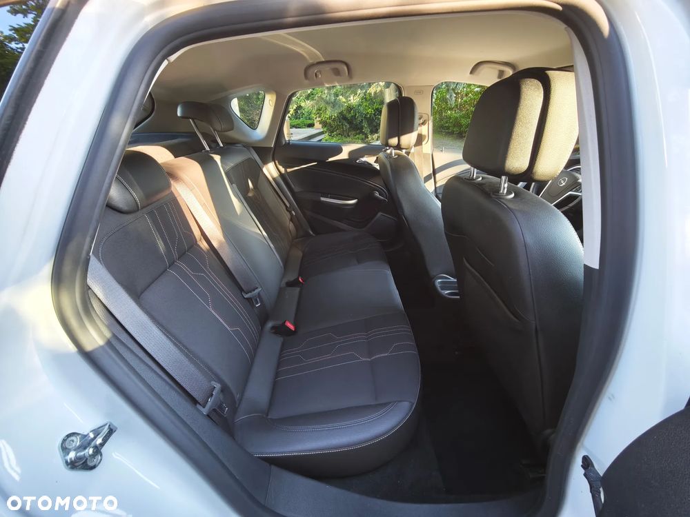 Opel Astra 1.4 Innovation - 19