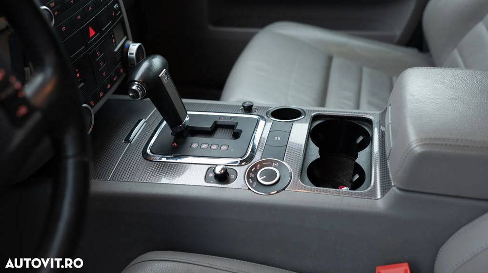 Volkswagen Touareg - 7