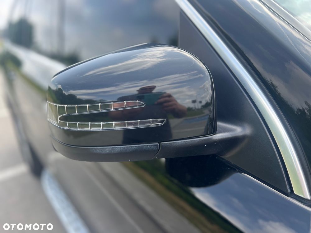 Mercedes-Benz GL - 22