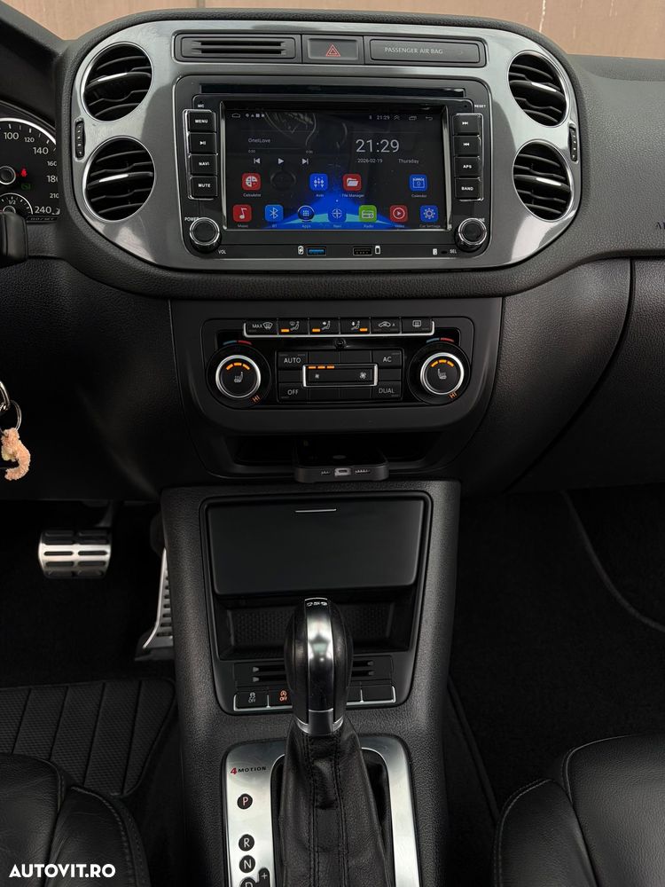 Volkswagen Tiguan 2.0 TDI DPF 4Motion BlueMotion Technology DSG Sport & Style - 11