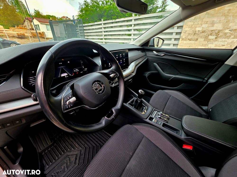 Skoda Octavia 2.0 TDI Premium Edition - 10