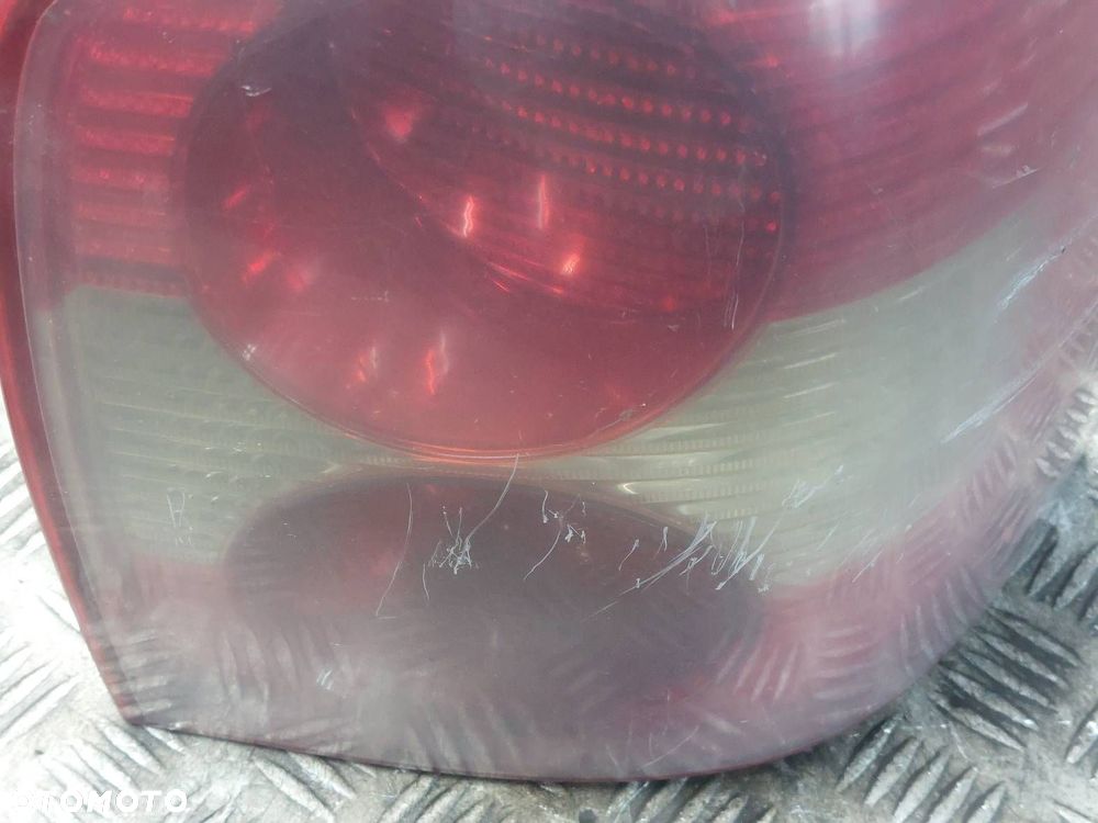 LAMPA PRAWY TYŁ VOLKSWAGEN PASSAT B5 FL LIFT KOMBI 3B9945096AA ID: 236644 - 4