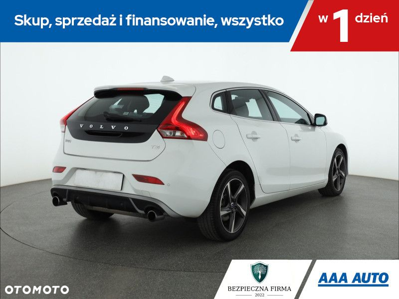 Volvo V40 - 6