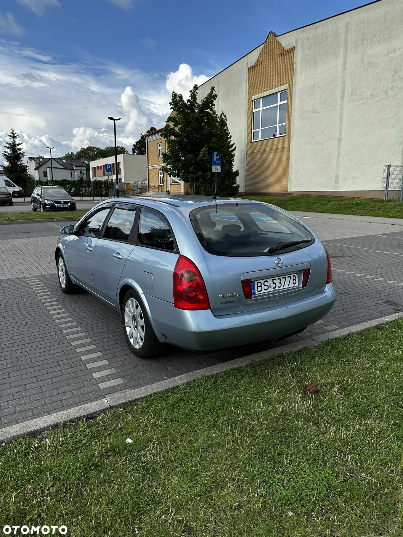 Nissan Primera - 4