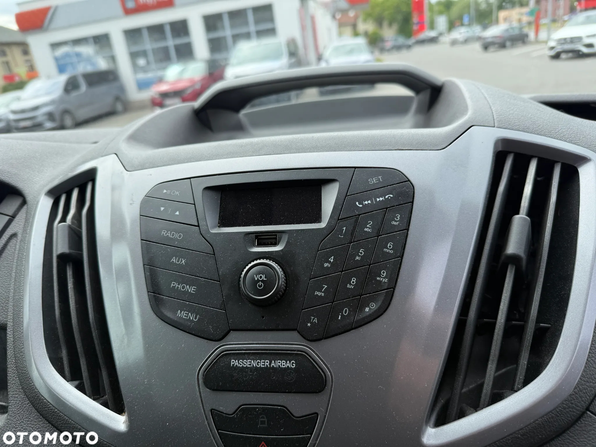 Ford Transit - 10