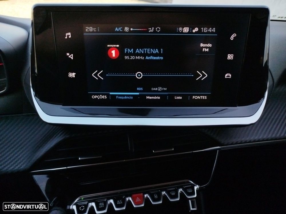 Peugeot 208 1.2 PureTech Active Pack - 17