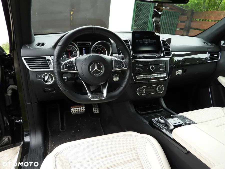 Mercedes-Benz GLS AMG 63 4-Matic - 32