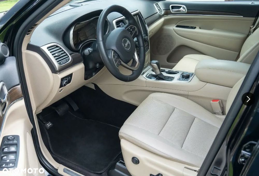Jeep Grand Cherokee - 8