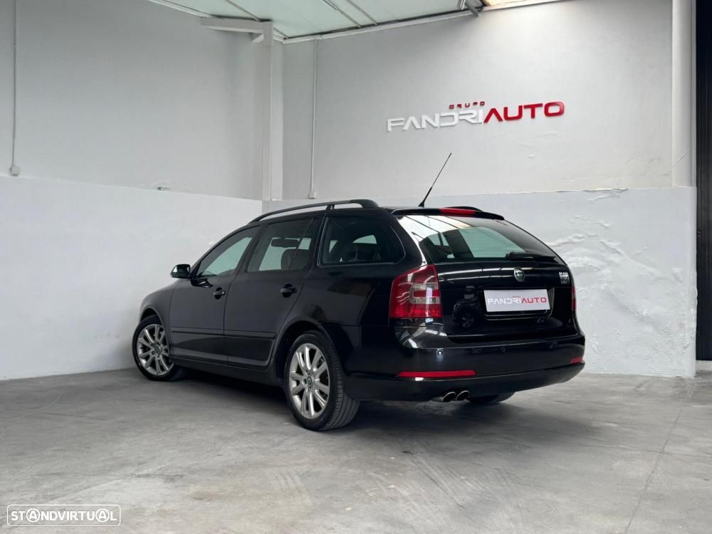 Skoda Octavia 2.0 TDI RS - 10