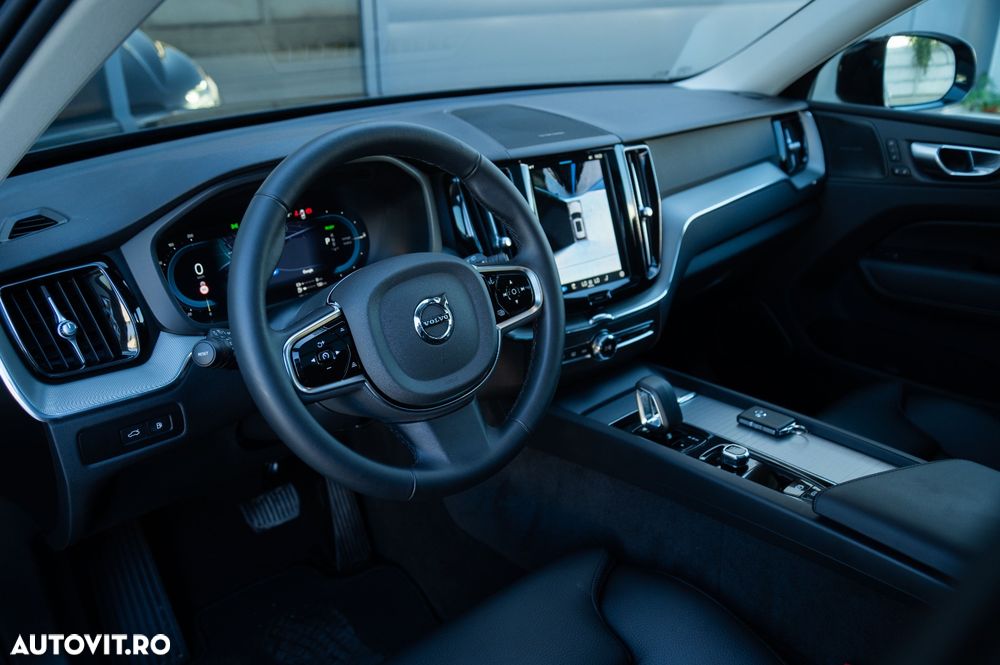 Volvo XC 60 T8 AWD Ultra Dark - 3