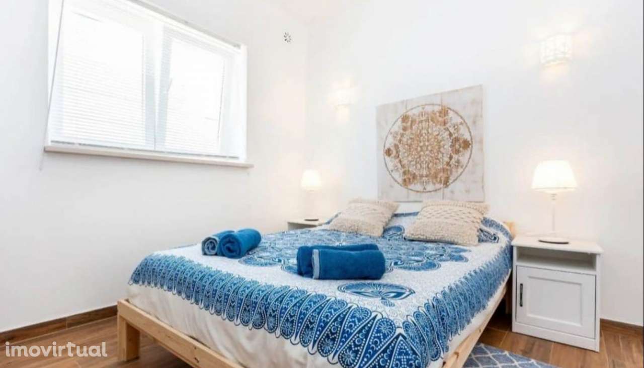 Tradicional Moradia V2 renovada para venda em Budens, Algarve - Grande imagem: 3/16