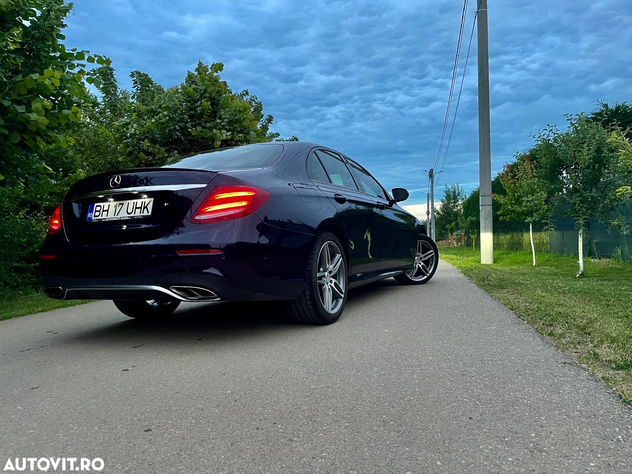 Mercedes-Benz E AMG 43 4Matic T 9G-TRONIC - 16