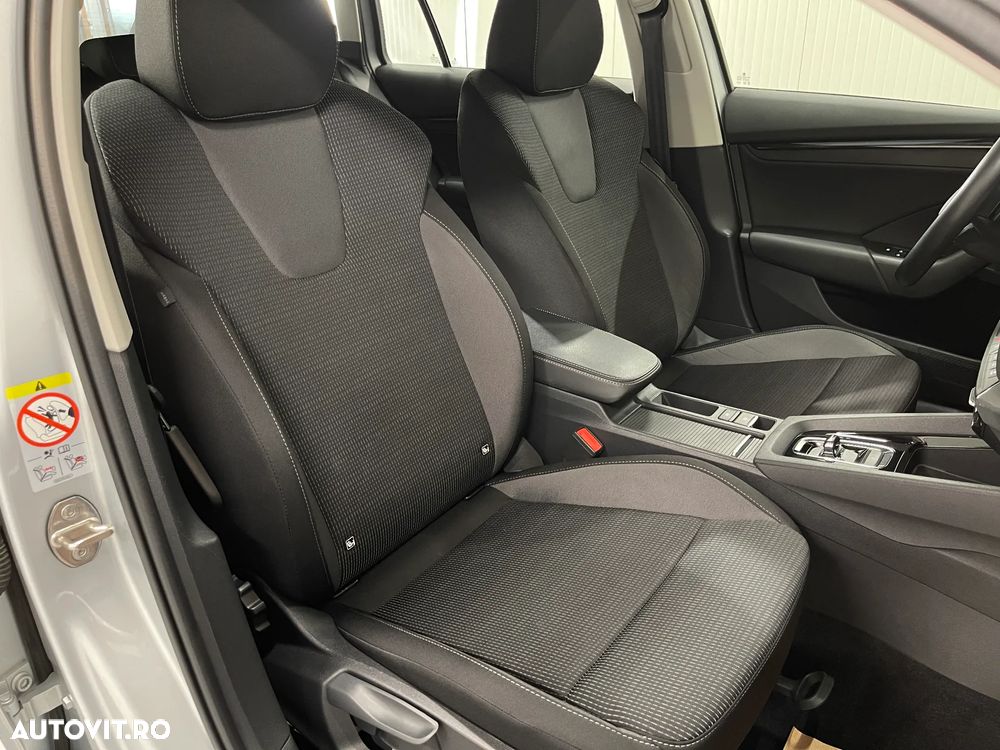 Skoda Octavia Combi 2.0 TDI DSG Ambition - 9