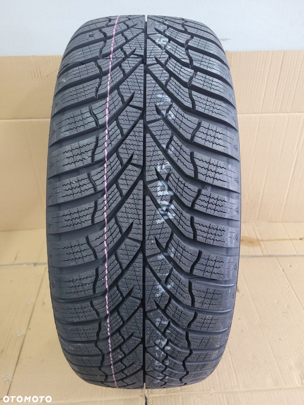 215/55R17 KUMHO WINTERCRAFT WP52 98 V - 1