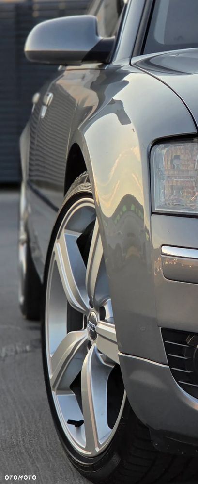Audi A8 4.2 FSI Quattro - 17