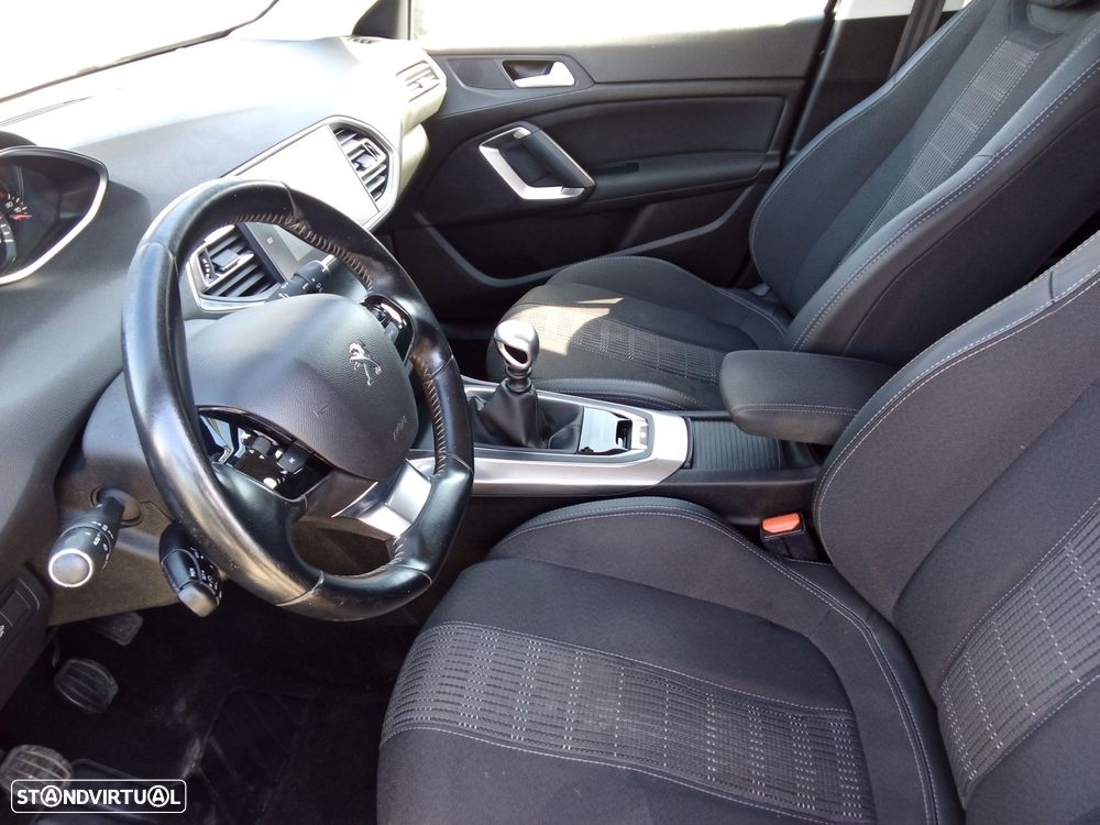 Peugeot 308 SW 1.5 BlueHDi GT Line - 12