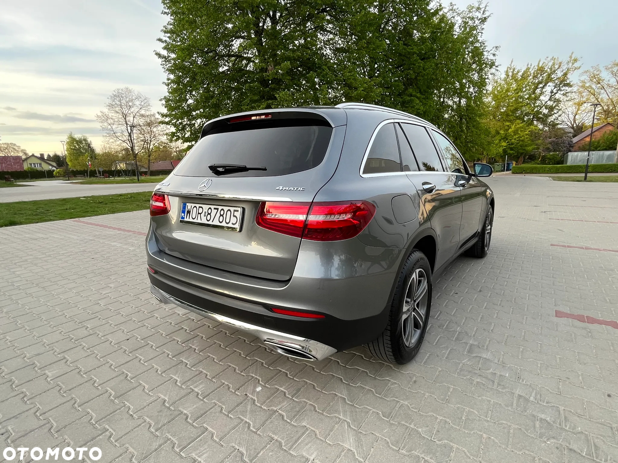 Mercedes-Benz GLC 300 4Matic 9G-TRONIC - 9