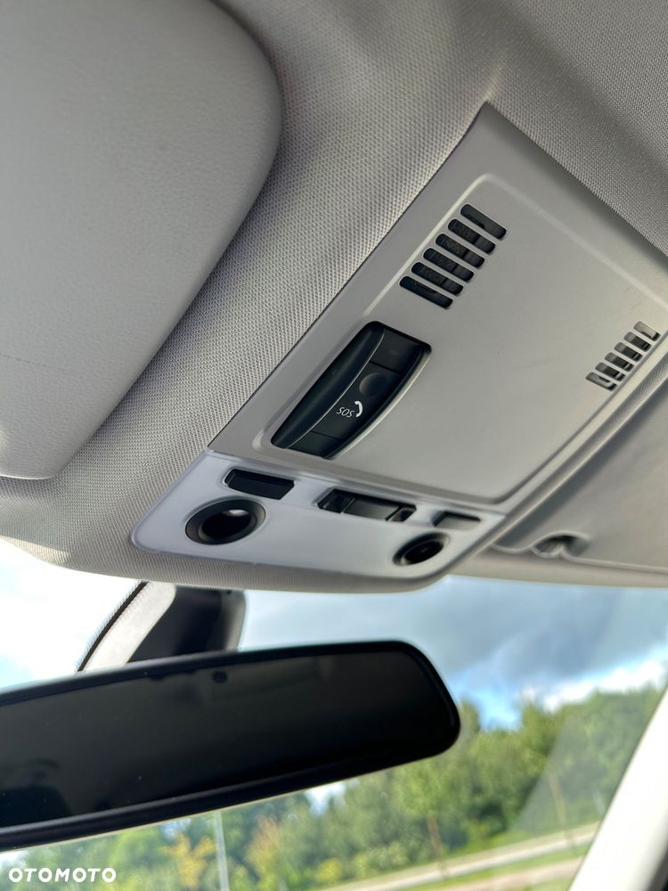 BMW Seria 3 318d - 10