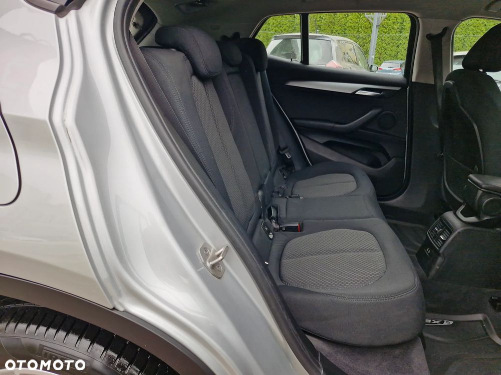 BMW X2 sDrive18d - 18