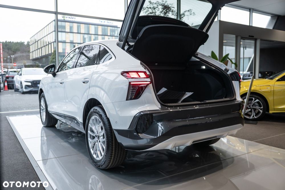 Audi Q3 Sportback - 6