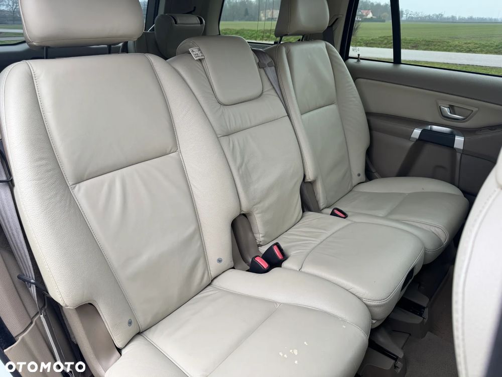 Volvo XC 90 - 23